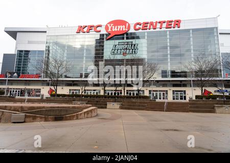 Louisville, Kentucky, Etats-Unis - 28 décembre 2021: KFC Yum! Centre à Louisville, Kentucky, États-Unis. Banque D'Images