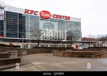 Louisville, Kentucky, Etats-Unis - 28 décembre 2021: KFC Yum! Centre à Louisville, Kentucky, États-Unis. Banque D'Images