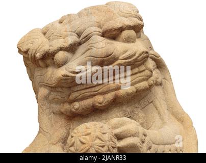 Lion face en marbre, Lion chinois, sculpture en pierre, symbole du pouvoir, par des Chinois. Sculpture de lion de pierre. Sculpture de lion chinois, antique Banque D'Images