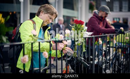 Édimbourg, Écosse, Royaume-Uni, 31 mai 2022. Les cyclistes et d'autres se rassemblent dans le West End pour se souvenir de Zhi min Soh, décédé tragiquement il y a 5 ans, et pour rappeler au conseil local la nécessité d'une infrastructure sûre. Credit sst/alamy Live news Banque D'Images