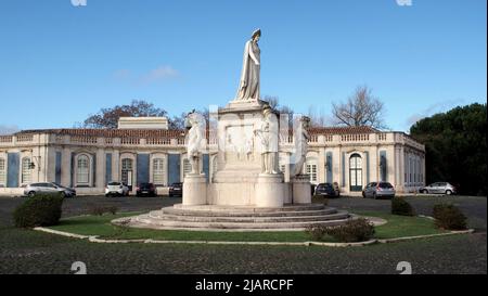 Statue de Maria I du Portugal, au Palais national de Queluz, Queluz, Portugal Banque D'Images