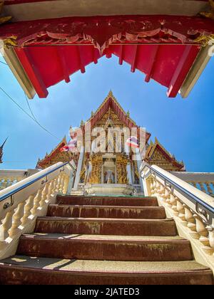 Wat Phai Rong Wua temples, buddhas et sculptures à Suphan Buri, Thaïlande Banque D'Images