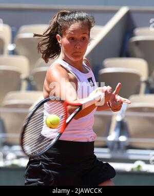 Paris, France. 01st juin 2022. Roland Garros Open de France 11 01/06/2022 Daria Kasatkina (-) remporte le quart de finale du match crédit: Roger Parker/Alay Live News Banque D'Images