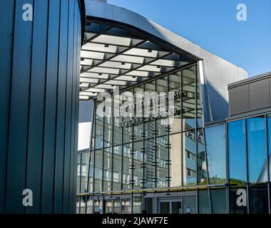 L'entrée des hôpitaux du Triangle et de la Tour à Meilahti, Helsinki, Finlande. Banque D'Images