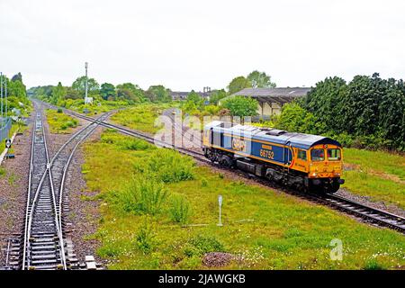 Classe 66752 l'État de Hoosier approchant la gare ferroviaire d'Eaglescliffe, Stockton on Tees, Cleveland, Angleterre Banque D'Images