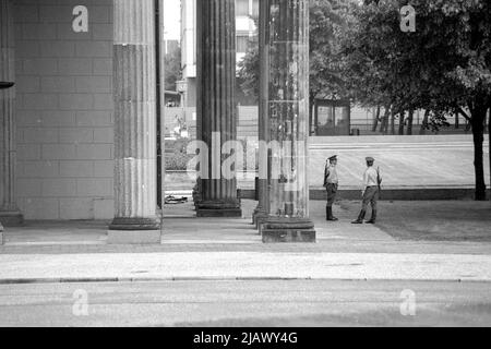 La porte de Brandebourg, Berlin en 1987 Banque D'Images