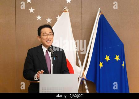 Tokyo, Japon. 01st juin 2022. Le Premier ministre japonais Fumio Kishida fait ses remarques liminaires lors du concert de charité UE-Japon organisé par la délégation de l’Union européenne au Japon. Le concert visait à montrer son soutien à l'Ukraine à Tokyo et à poursuivre l'aide au pays touché par l'agression russe. Crédit : SOPA Images Limited/Alamy Live News Banque D'Images