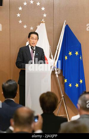 Tokyo, Japon. 01st juin 2022. Le Premier ministre japonais Fumio Kishida fait ses remarques liminaires lors du concert de charité UE-Japon organisé par la délégation de l’Union européenne au Japon. Le concert visait à montrer son soutien à l'Ukraine à Tokyo et à poursuivre l'aide au pays touché par l'agression russe. (Photo de Stanislav Kogiku/SOPA Images/Sipa USA) crédit: SIPA USA/Alay Live News Banque D'Images