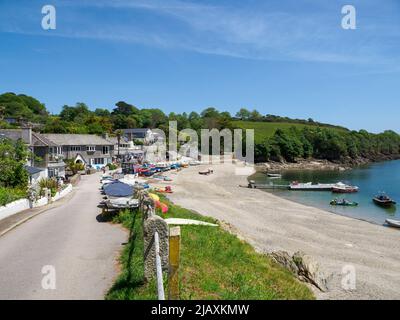 Passage Helford petit village sur la rive nord de la rivière Helford, Cornwall, Royaume-Uni Banque D'Images