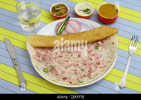 Onion Dosa (crêpes salées du sud de l'Inde) Banque D'Images