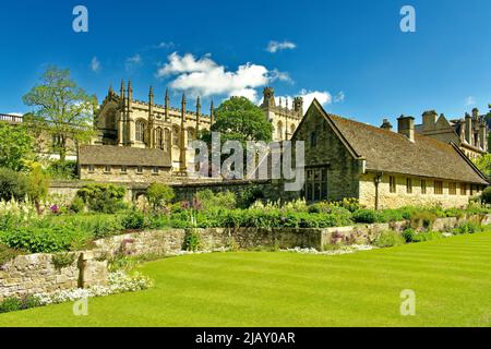 OXFORD CITY CHRIST CHURCH COLLEGE LES JARDINS DU MÉMORIAL DE GUERRE AU PRINTEMPS Banque D'Images