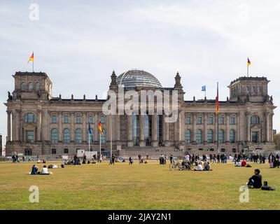 BERLIN, ALLEMAGNE - 13 AVRIL 2022. Le Reichstag à Berlin Banque D'Images