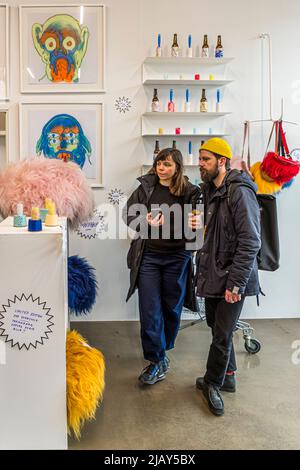 Lady Brewery fête avec des designers à Reykjavik, en Islande Banque D'Images