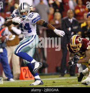 Landover, États-Unis. 12th septembre 2010. Dallas Cowboys en cours de retour Marion Barber (24) porte le ballon contre les Washington Redskins à Landover, Maryland, le 12 septembre 2010. (Photo par Ron T. Ennis/fort Worth Star-Telegram/TNS/Sipa USA) crédit: SIPA USA/Alay Live News Banque D'Images