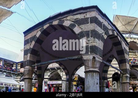 8 mai 2022 Diyarbakir Turquie. Hasan Pasha han bazar à Diyarbakir Banque D'Images