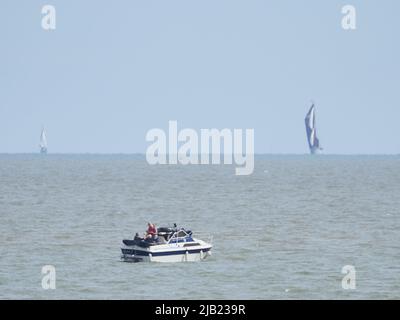 Sheerness, Kent, Royaume-Uni. 2nd juin 2022. Météo au Royaume-Uni : ensoleillé à Sheerness, Kent. Crédit : James Bell/Alay Live News Banque D'Images