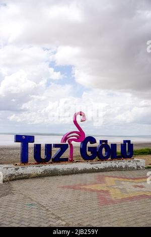 15 mai 2022 Aksaray Turquie. TUZ golu Lac de sel à Aksaray par une journée nuageux Banque D'Images