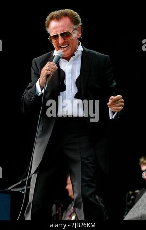 Tony Christie, V2005 ans, Hylands Park, Chelmsford, Essex, Royaume-Uni - 21 août 2005 Banque D'Images