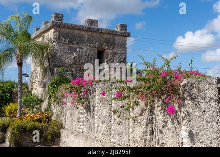 Homestead, FL, Etats-Unis - 1 janvier 2022: Le musée du château de corail est montré à Homestead près de Miami, FL, Etats-Unis Banque D'Images