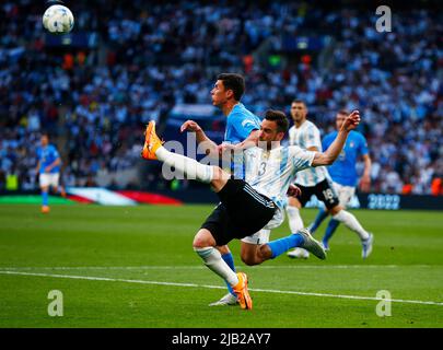 LONDRES, ANGLETERRE - JUIN 01: Nicolas Tagliafico de l'Argentine pendant Finalissima Conmebol - coupe des champions de l'UEFA entre l'Italie et l'Argentine à Wembley Banque D'Images