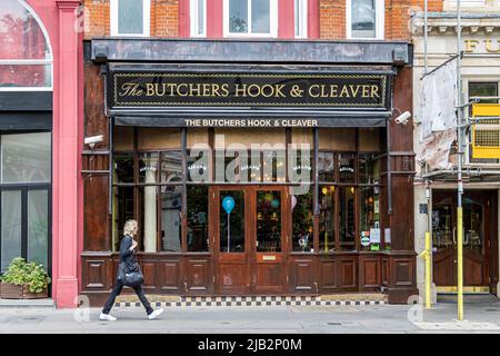 The Butchers Hook & Cleaver un pub situé juste à côté du célèbre marché de viande Smithfield à Londres, Smithfield, EC1 Banque D'Images