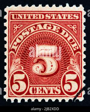 États-Unis - VERS 1930 : un timbre imprimé aux États-Unis indique la valeur, vers 1930. Banque D'Images