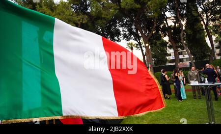 Izmir, Turquie. 1st juin 2022. La Journée de la République italienne a marqué l'édition 76th de l'événement annuel après deux années de pause en raison de la pandémie et a célébré avec une réception organisée par le Consulat italien à Izmir. Un grand nombre de diplomates turcs, italiens et étrangers, de gens d'affaires et de la société ont assisté à la réception dans un hôtel accueilli par le consul italien d'Izmir Valerio Giorgio. Valerio Giorgio, consul d'Italie à Izmir, a attiré l'attention sur la forte interaction économique et culturelle entre les deux pays dans son discours. Crédit: İdil Toffolo/Alay Live News Banque D'Images