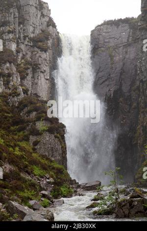 Wailing Widow Waterfall, Loch na Gainmhich, Assynt, Écosse Banque D'Images