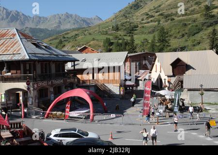 Fête du village de Vars Sainte-Marie un 15 août, Hautes-Alpes Banque D'Images