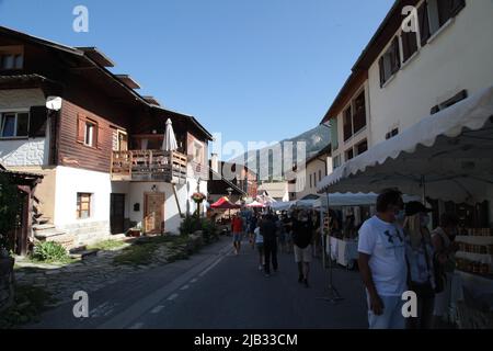 Fête du village de Vars Sainte-Marie un 15 août, Hautes-Alpes Banque D'Images