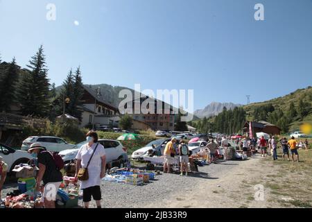 Vide-greniers à Vars Sainte-Marie un 15 août, Hautes-Alpes Banque D'Images