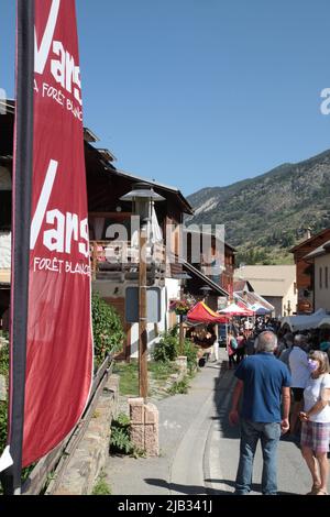 Fête du village de Vars Sainte-Marie un 15 août, Hautes-Alpes Banque D'Images