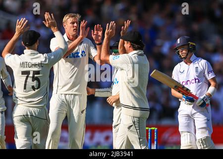 Kyle Jamieson, de Nouvelle-Zélande, célèbre le 6/2/2022, à l'occasion du match de cricket du pape d'Angleterre d'Ollie. (Photo de Mark Cosgrove/News Images/Sipa USA) crédit: SIPA USA/Alay Live News Banque D'Images