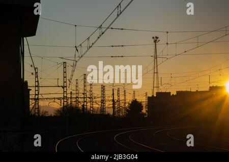 Coucher de soleil à la gare de Reus, Catalunya Banque D'Images