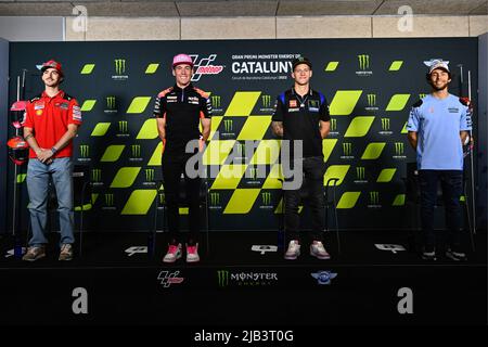 Barcelone, Espagne. 02nd juin 2022. Conférence de presse avant le Grand Prix de Catalunya de MotoGP Monster Energy sur le circuit Barcelone-Catalunya, Barcelone, Espagne, 2 juin 2022 en photo : Quartararo, Aleix Espargaro, Bastianini et Bagnaia Rueda de prensa previa al Gran Premio Monster Energy de MotoGP de Catalunya en el Circuito de Barcelona-Catalunya, Barcelona 2 de Junio de 2022 POOL/ MotoGP.com/Cordon Press Images seront à usage éditorial exclusif. Crédit obligatoire: © motogp.com crédit: CORMON PRESSE/Alay Live News Banque D'Images