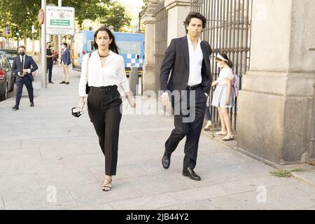 Arrivées pour une messe funéraire à la mémoire de Carlos Falco, marquis de Grinon à Madrid, Espagne avec: Duarte Falco où: Madrid, Espagne quand: 28 juin 2021 crédit: Oscar Gonzalez/WENN Banque D'Images