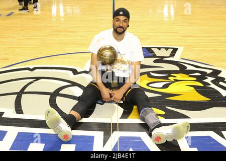 1 juin 2022, Kitchener Ontario Canada, la foudre de Londres batte les Titans de Kitchener en 3 matchs pour gagner le flypaper de la NBLC. Jordan Jensen-Whyte Banque D'Images