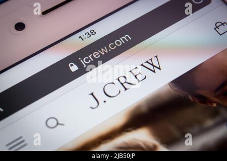 Kumamoto, Japon - 29 mai 2020 : le logo de la marque J.Crew sur son site Internet. J.Crew est un détaillant spécialisé multi-marques, multi-canaux, populaire aux États-Unis. Banque D'Images