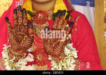 Heena Tattoo joliment décoré. Mariée avec Mehandi Design. Mariage indien. Banque D'Images