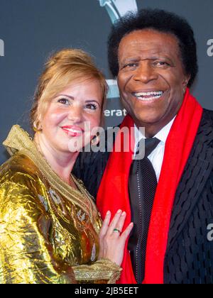 ARCHIVE PHOTO: Roberto BLANCO aura 85 ans sur 7 juin 2022, Luzandra et Roberto BLANCO, chanteurs. AUDI GENERATION AWARD 2019, sur 4 décembre 2019 à Munich / HOTELBAYERISCHERHOF / Allemagne. ÃÂ Banque D'Images