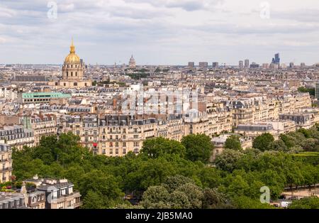 Vue sur l'Hôtel des Invalides à Paris (France) Banque D'Images