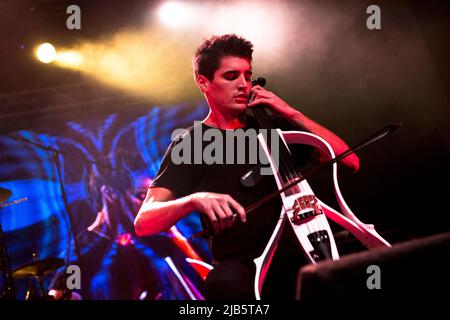 2Cellos en concert à Milan, Italie, en 2014 Banque D'Images