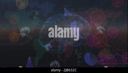 Image du cerveau tournant avec des connexions sur la carte du monde et diverses données Banque D'Images