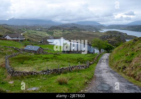 Petit hameau de Badcall, Loch Inchard, Kinlochbervie, Sutherland, Écosse. Banque D'Images