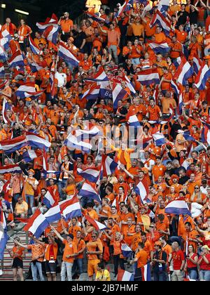 Bruxelles, Belgique. 03rd juin 2022. BRUXELLES - les supporters Orange lors du match de la Ligue des Nations de l'UEFA entre la Belgique et les pays-Bas au stade du Roi Baudouin à 3 juin 2022 à Bruxelles, Belgique. ANP MAURICE VAN STEEN crédit: ANP/Alamy Live News Banque D'Images