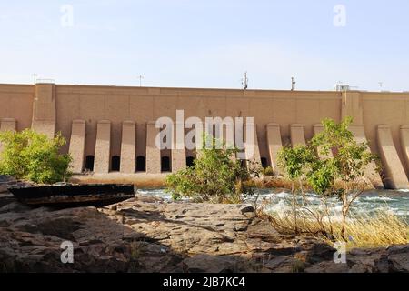 Barrage bas d'Assouan (ancien barrage) sur le Nil Banque D'Images