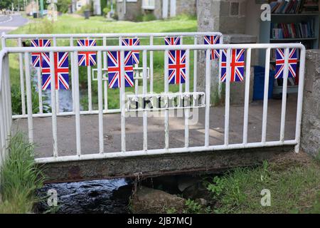 SKEEBY, NORTH YORKSHIRE, Royaume-Uni, JUIN 2nd les drapeaux de l'Union sont en abondance pour les célébrations du Jubilé de platine de la Reine dans le village de Skeeby dans la circonscription de Rishi Sunak, Richmond (œuvres) (photo de Pat Scaasi | MI News) Credit: MI News & Sport /Alay Live News Banque D'Images