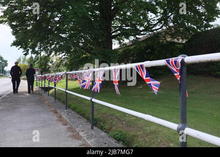 SKEEBY, NORTH YORKSHIRE, Royaume-Uni, JUIN 2nd les drapeaux de l'Union sont en abondance pour les célébrations du Jubilé de platine de la Reine dans le village de Skeeby dans la circonscription de Rishi Sunak, Richmond (œuvres) (photo de Pat Scaasi | MI News) Credit: MI News & Sport /Alay Live News Banque D'Images