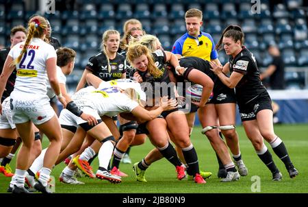 Worcester, Royaume-Uni. 03rd juin 2022. Saracens Women avance lors du match 15s de finale entre Saracens Women et Exeter Chiefs Women au Sixways Stadium, Worcester, Angleterre, le 3 juin 2022. Photo de Phil Hutchinson. Utilisation éditoriale uniquement, licence requise pour une utilisation commerciale. Aucune utilisation dans les Paris, les jeux ou les publications d'un seul club/ligue/joueur. Crédit: UK Sports pics Ltd/Alay Live News crédit: UK Sports pics Ltd/Alay Live News Banque D'Images