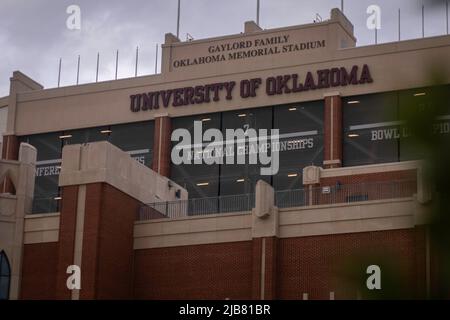 Norman, OK - 12 novembre 2020 : campus universitaire de l'Université d'Oklahoma (ou) Banque D'Images